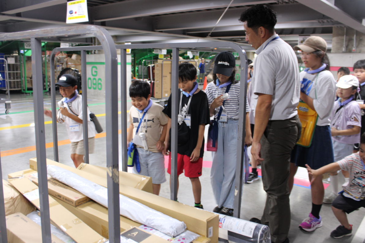 自動搬送ロボットの見学