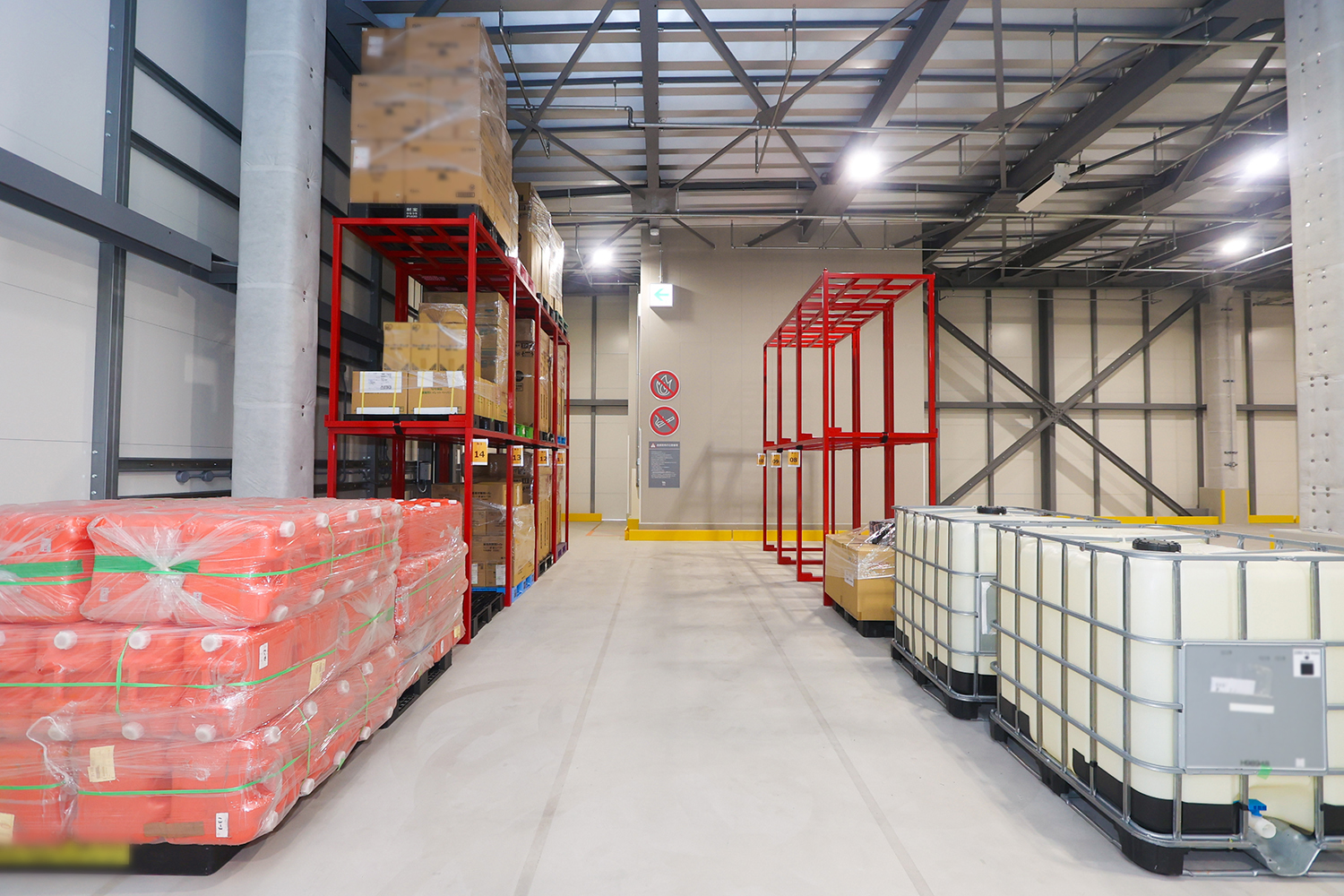 東大阪の備蓄品倉庫