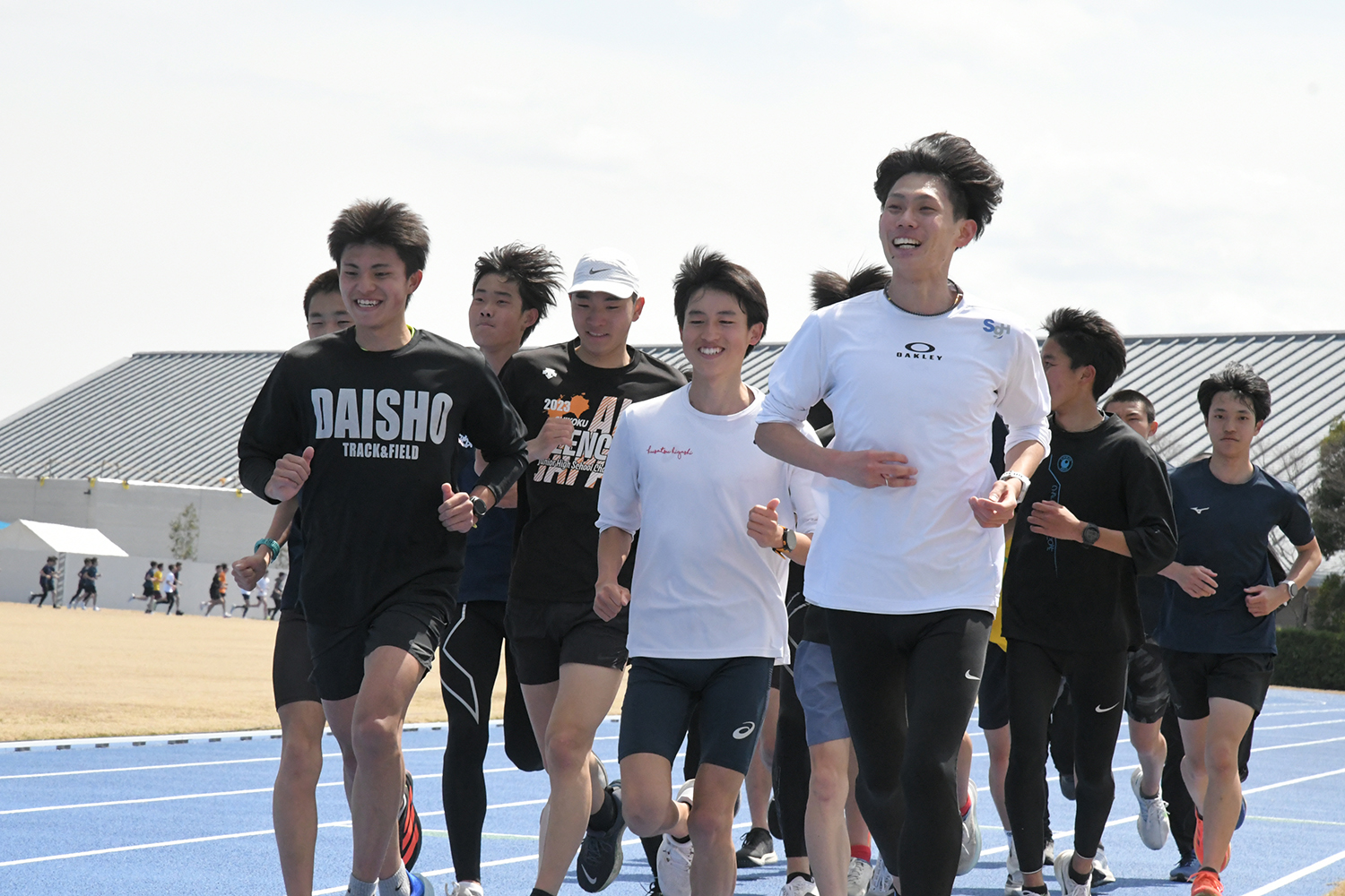SGホールディングス陸上競技部 の 選手とのトレーニングの様子