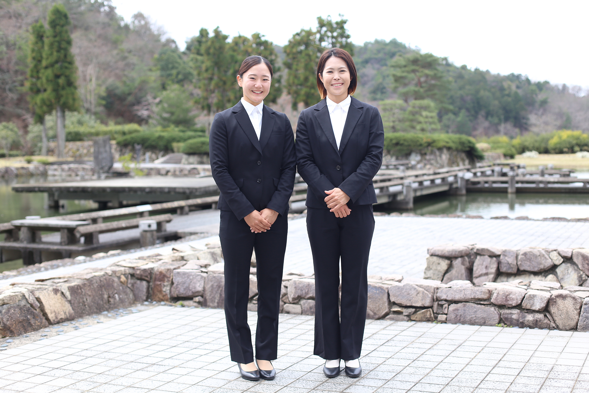 女子ソフトボール部：小川美沙希、宮本愛里