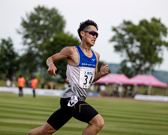 鈴木塁人選手