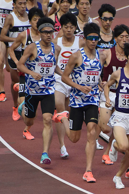 佐藤悠基選手(NO.34)、鈴木塁人選手(NO.35)